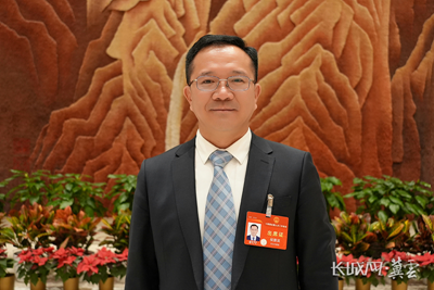 代表履責(zé)，兩會聲音｜中國樂凱黨委書記、董事長侯景濱履職盡責(zé)、建言獻(xiàn)策
